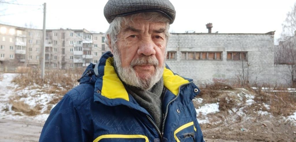Рудольф Стапонович живет в доме №15/6 по улице Заславского уже тридцать лет. Фото предоставлено жителями дома