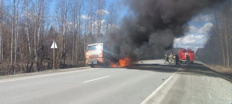 Автомобиль загорелся 29 апреля. Фото предоставлено 56-й ПСЧ