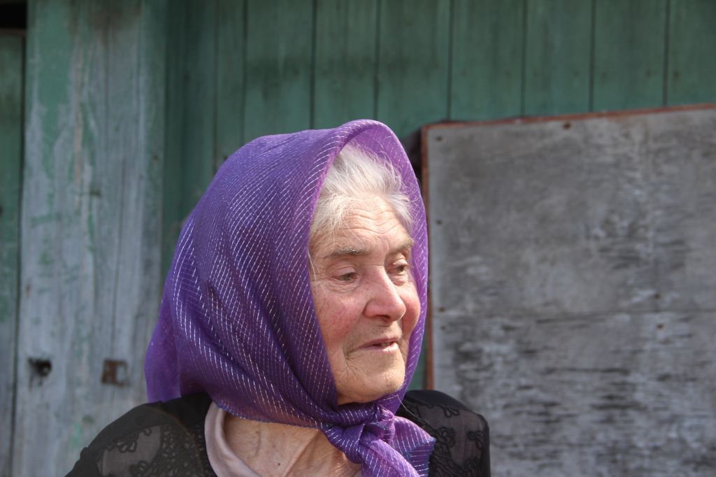 Защищая дом от сноса Антонина Шкрабак обращалась во всевозможные инстанции. Фото: Анна Куприянова, "Глобус"