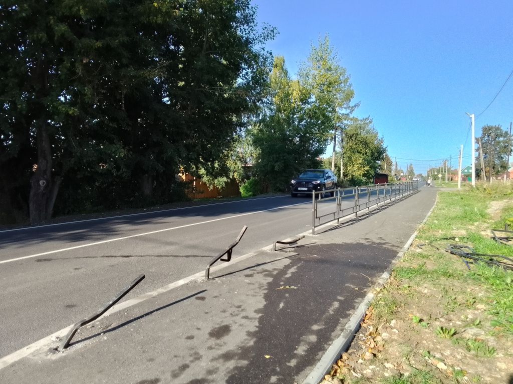Утром 9 сентября ограждение выглядело так. Фото: Анна Куприянова, "Глобус" Утром 9 сентября ограждение выглядело так. Фото: Анна Куприянова, "Глобус"