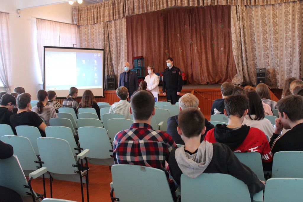 Мероприятия охватывают все образовательные учреждения Серовского, Сосьвинского и Гаринского городских округов. Фото: полиция Серова