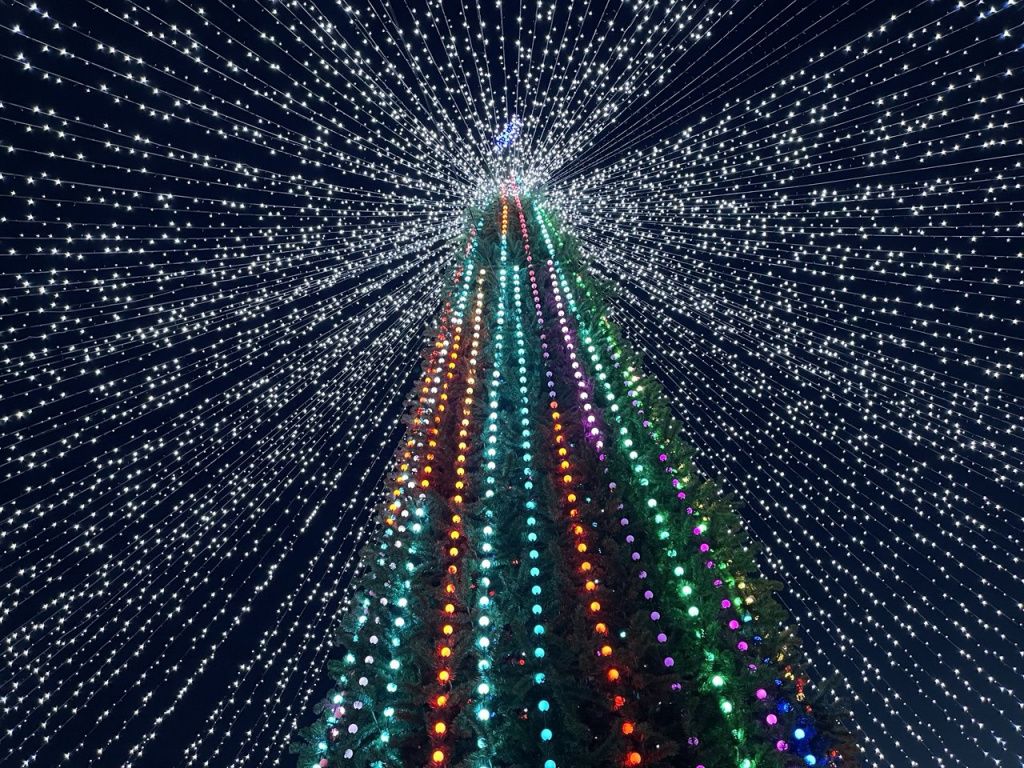 Судя по схеме, иллюминация будет похожа на гирлянды зимнего городка Волчанска. Фото: Анна Куприянова, "Глобус"