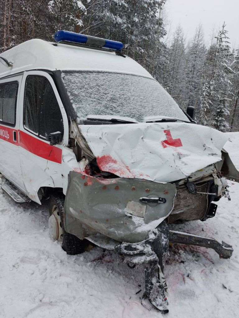 В ДТП попал автомобиль "Скорой" и легковушка. Фото: прокуратура Свердловской области 