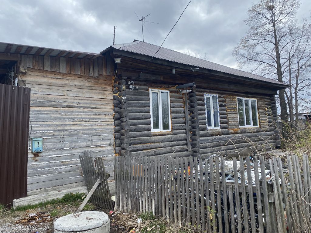 После пожара прошло практически полтора месяца. Фото: Анна Куприянова, "Глобус"