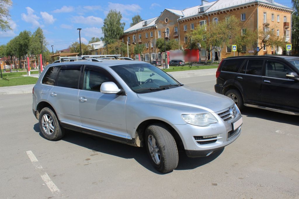 Во время ночных покатушек иномарка получила повреждения. Фото: межмуниципальное отделение МВД России "Кировградское"