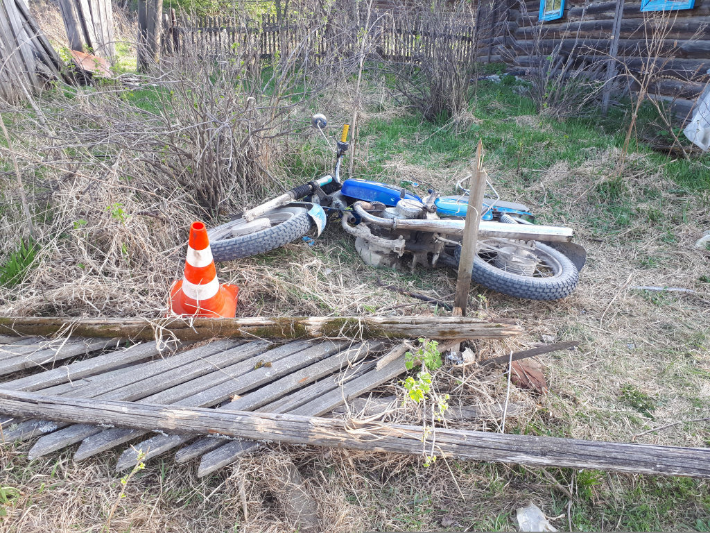 Мотоциклист был госпитализирован в городскую больницу. Фото: ГИБДД Серова