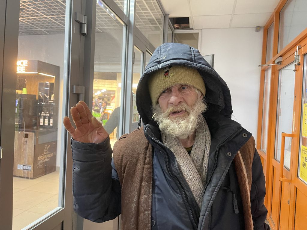 В разговоре Павел попросил сочувствия и чтобы его куда-то определили. Фото: Анна Куприянова, "Глобус"