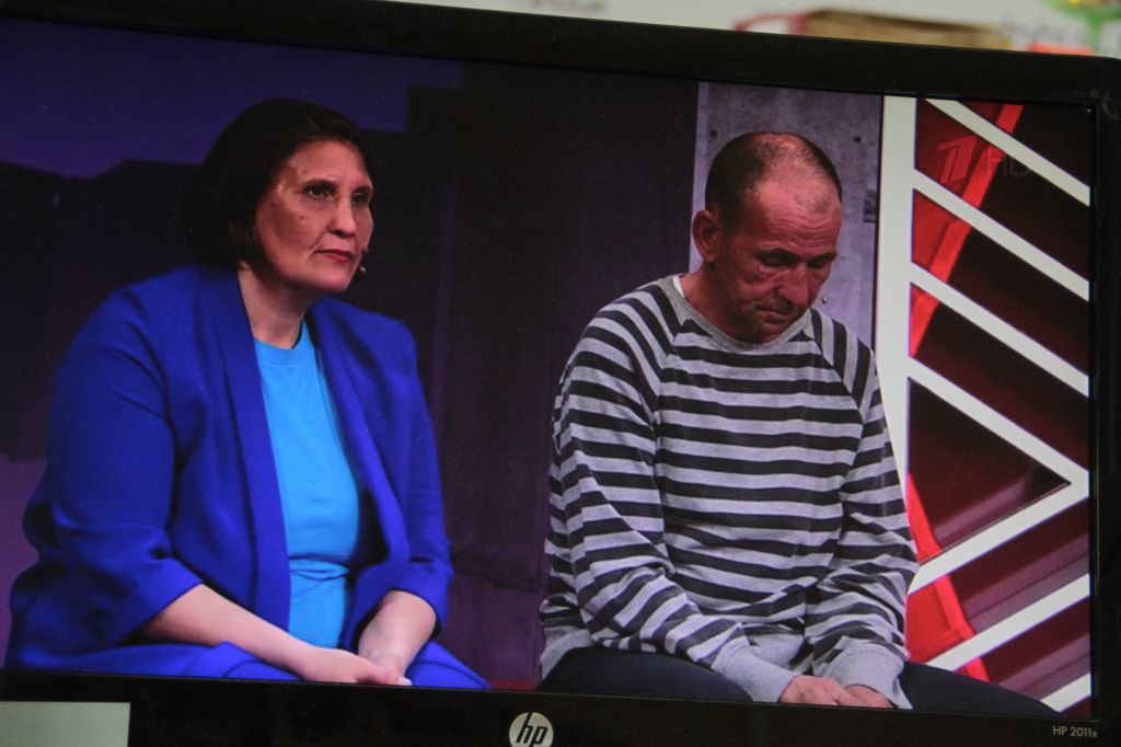 Татьяна и Вячеслав, биологические родители, которые считают, что ничего не должны детям. Фото: Константин Бобылев, "Глобус"