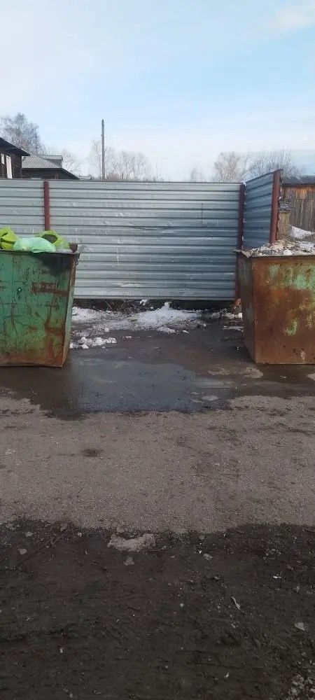 Контейнерная площадка преобразилась за три дня. Фото: Марина Шутова