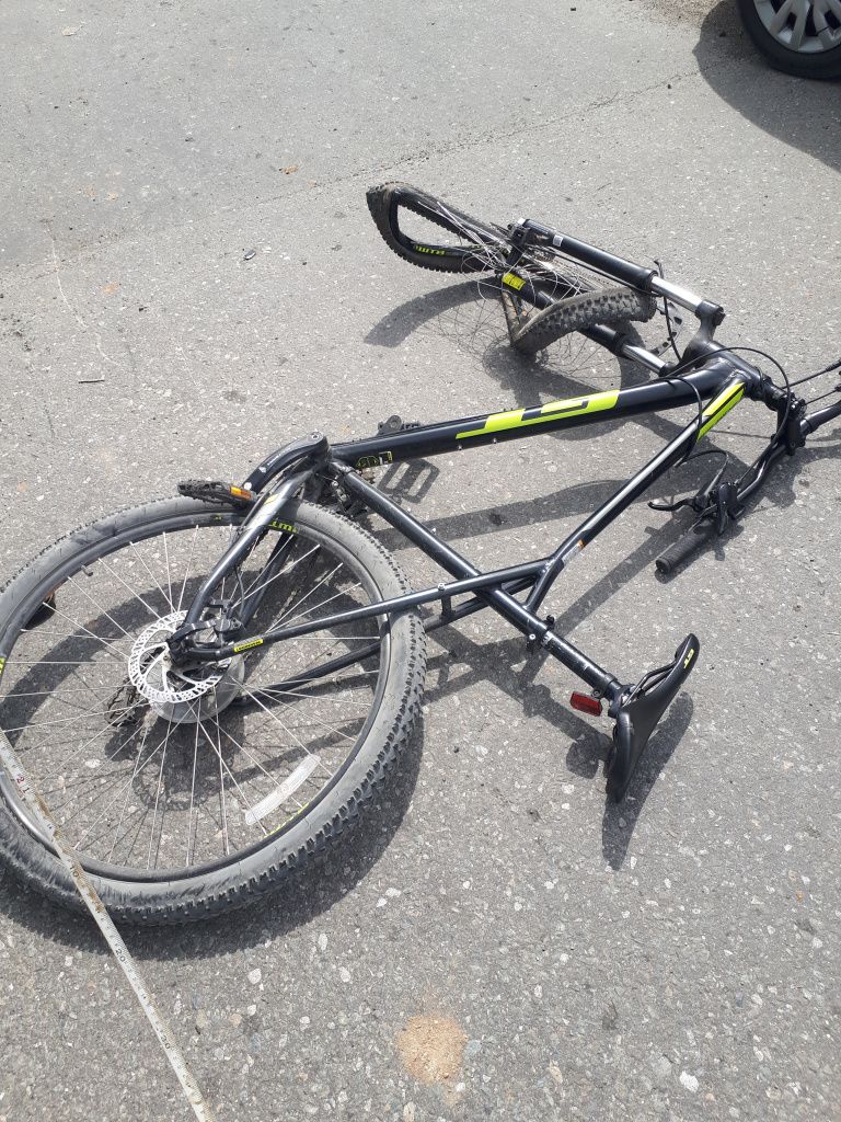 Велосипедист отделался ссадинами. Фото: ГИБДД Серова