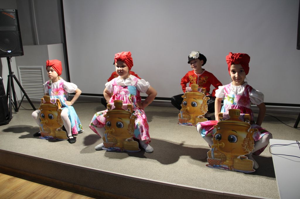 Творческую встреу открыли воспитанники детского сада "Тополек". Фото: Анна Куприянова, "Глобус"