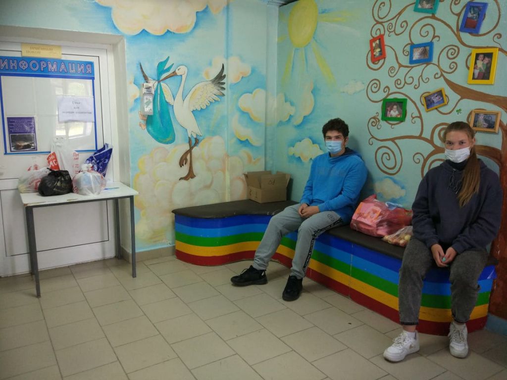 К волонтерам обратились жители Верхотурья. Они опросили привезти женщине все необходимое. Фото предоставлено Андреем Пелевиным