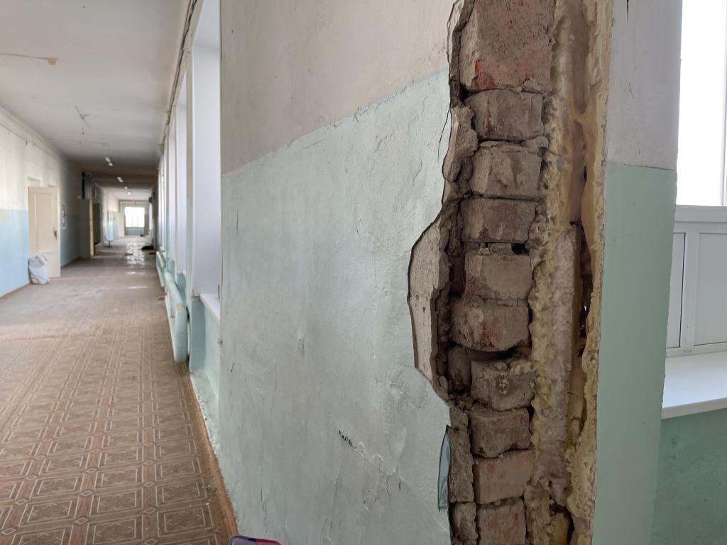 В здании начальной школы №22 начался ремонт. Фото: Анна Куприянова, "Глобус"