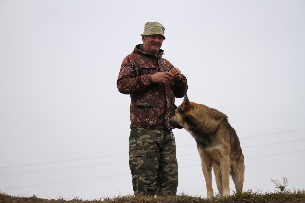 Сергей Рак говорит, что сейчас в Сосьве ловить нечего. Фото: Константин Бобылев, "Глобус"
