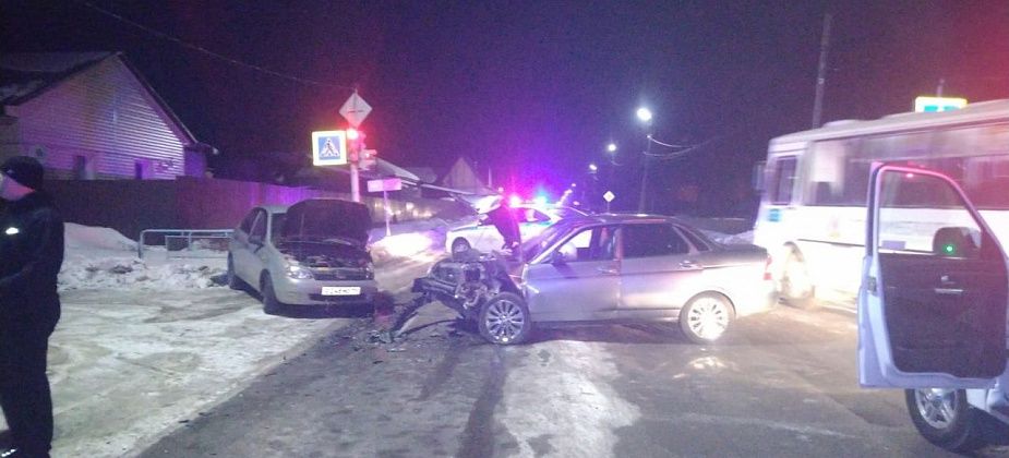 ГИБДД Серова ищет водителя, устроившего ДТП на улице Нансена