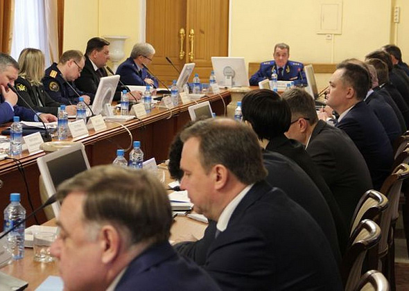 Глава Серова Сизиков получил предостережение от заместителя генерального прокурора. Всему виной - "мусорная" реформа