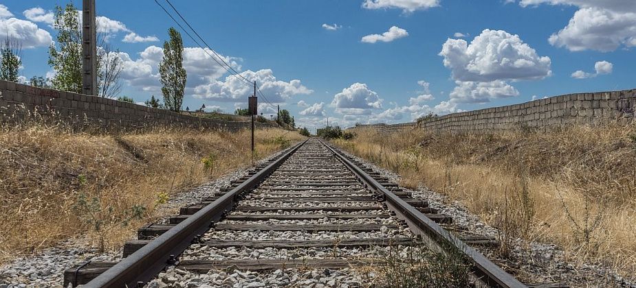 В Серове заменят настил на железнодорожном переезде: с 4.00 до 6.00 движение по переезду будет прекращено