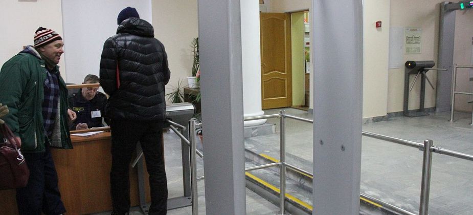 Мэрию Серова будет охранять «Сталь-Лит»