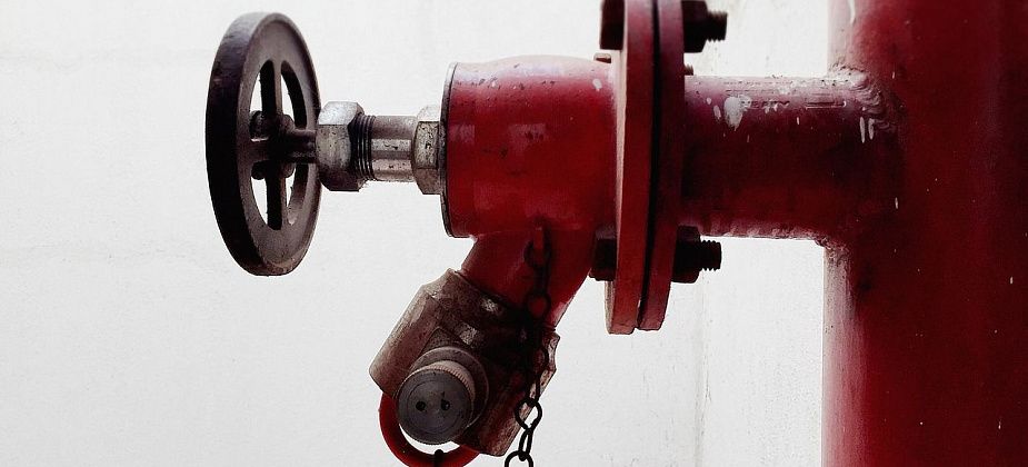 МЧС проверяет исправность противопожарного водоснабжения в Серове