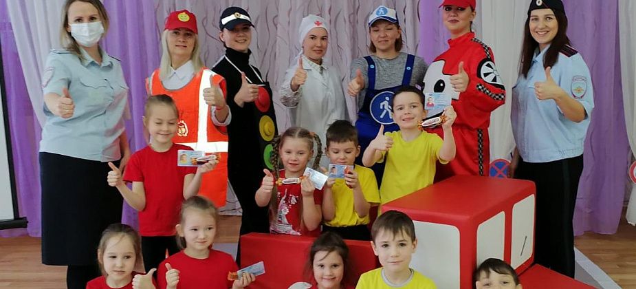 К юным серовчанам из «Золотого ключика» в гости пришел  Молния МакКуин