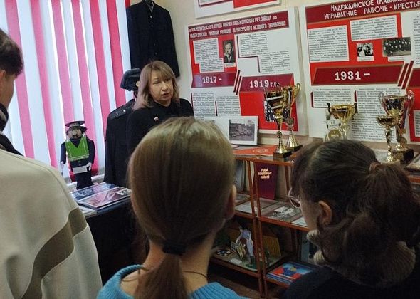 Накануне Дня защитника Отечества школьники попали в полицию Серова - на экскурсию