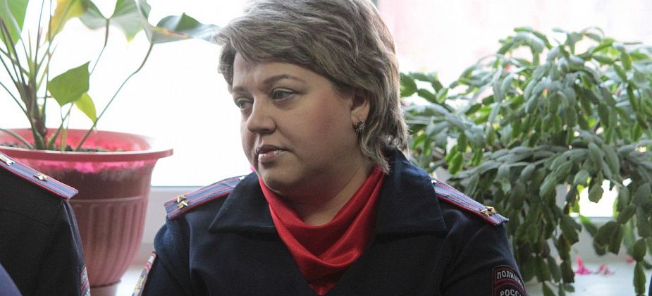 Экс-сотрудница полиции Серова пытается восстановиться на работе через суд
