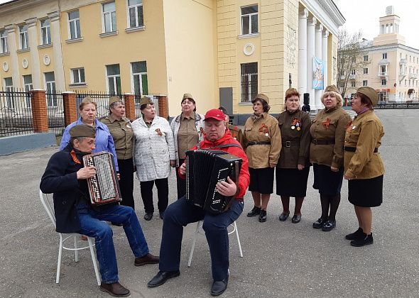 9 мая в Серове прошла акция "Поющий полустанок"