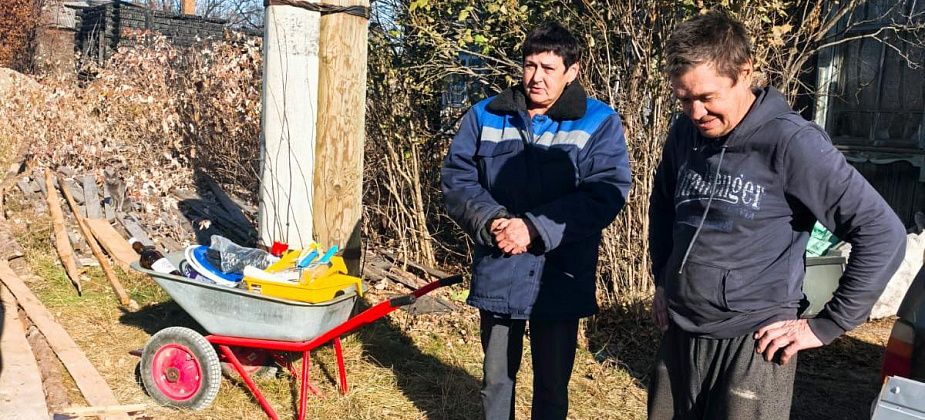 Серовский предприниматель помог погорельцам из Маслово. Помощь еще нужна