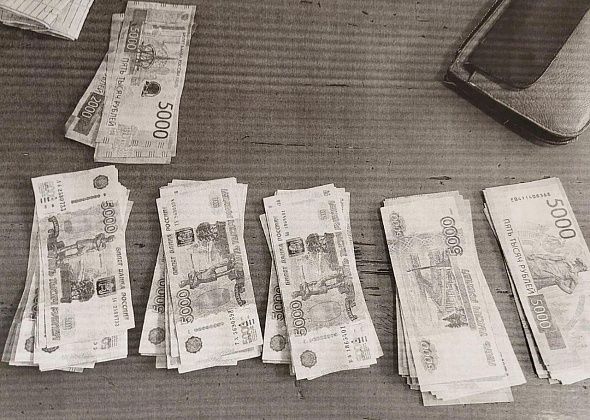 Работники магазина в Серове спасли женщину от мошенников