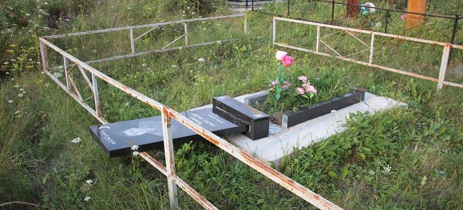 Полиция Серова установила личность "вандала", который надругался над могилами на кладбище в Филькино
