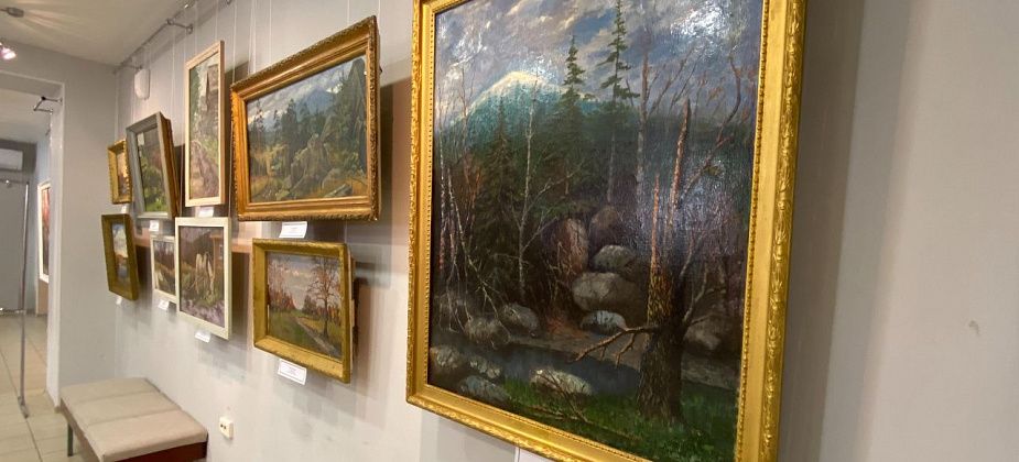 В Серове открылась художественная выставка “Галерея искусства”