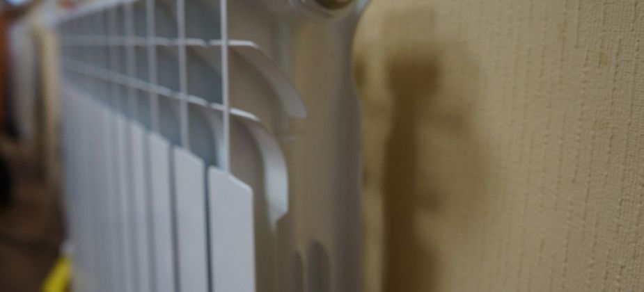 В Серове, в ряде домов на улице Карпинского, нет тепла и обслуживания