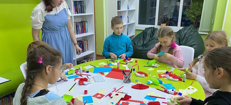 От мастер-класса до рок-концерта. Как детская библиотека Серова провела акцию “Ночь искусств”