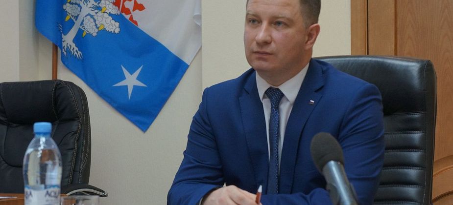 Глава Серова раскритиковал подчиненных за низкое исполнение бюджетных расходов