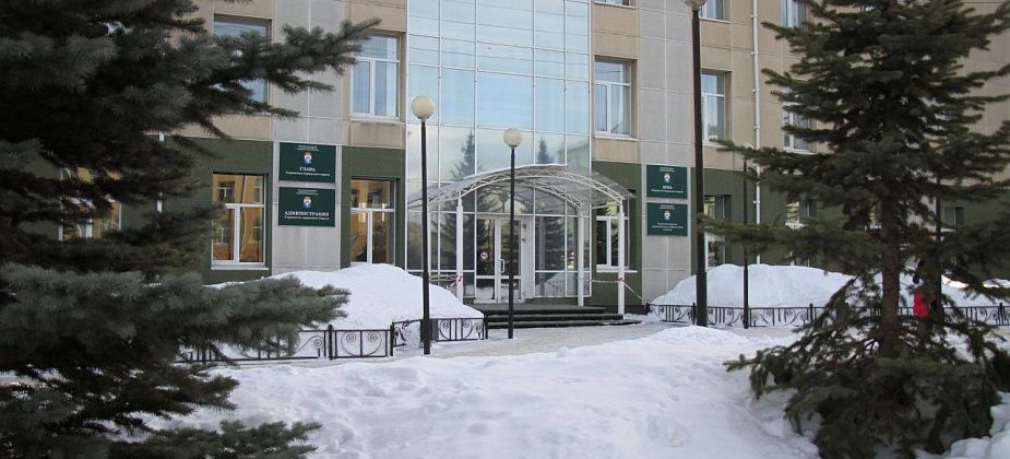 За уборку снега возле мэрии власти Серова готовы заплатить 95 тысяч рублей из бюджета