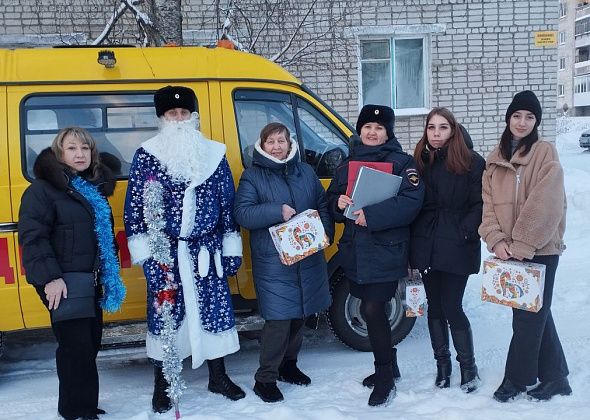 В Серове прошел «Рождественский» рейд. Дед Мороз в погонах пришел в 68 семей
