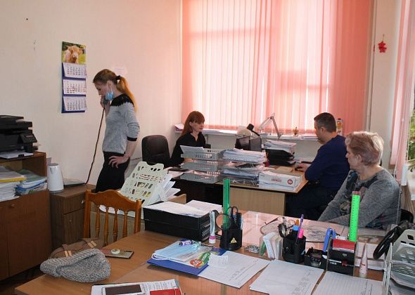 Ремонт, протечки, должники. Чем занимаются инженеры по работе с населением?