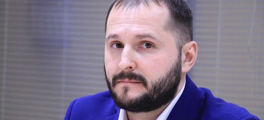 Константин Макаев - о роли местной ячейки партии в жизни малого города и конфликте с общественниками. Подкаст