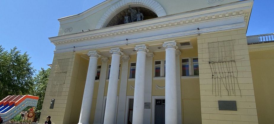 Дом культуры железнодорожников Серова приглашает на концерт "Мои года - мое богатство"