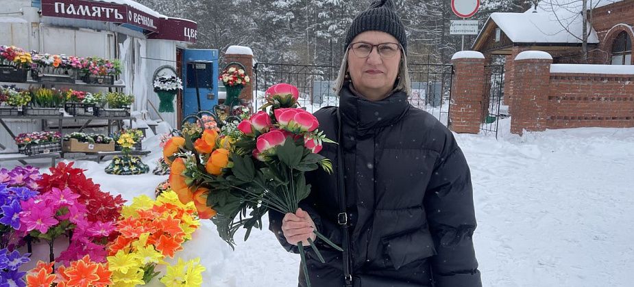 "Главное - поминать, не забывать". Серовчане в Радоницу посещали родных на кладбище