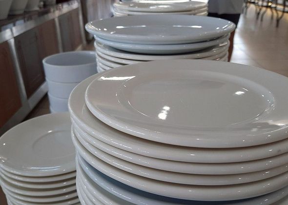 Роспотребнадзор Серова в 2025 году выявил больше сотни нарушений на объектах общепита