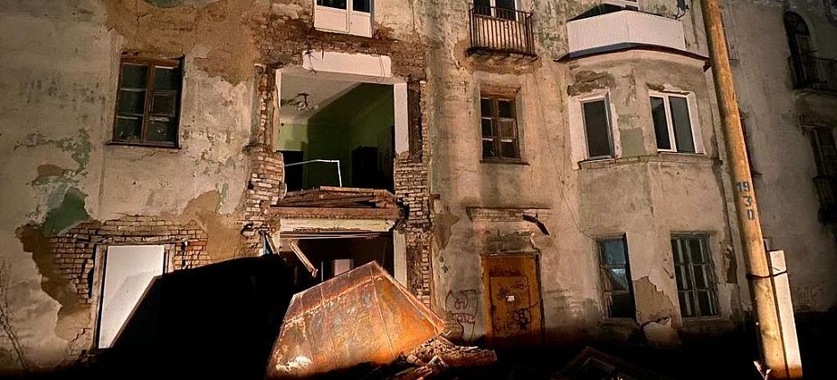 Озвучена предварительная причина обрушения стены дома в Серове