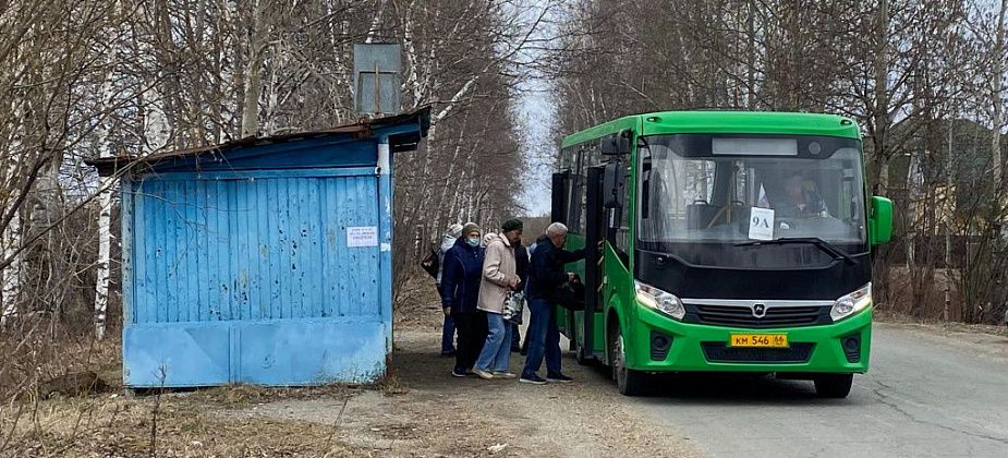 В Серове садоводы гадают, что за ними приедет сегодня, маршрутка или "зелененький"?
