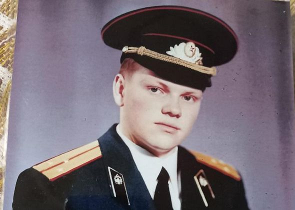 В Серове похоронили Ивана Салтеева. Профессиональный военный погиб в ходе СВО в начале марта