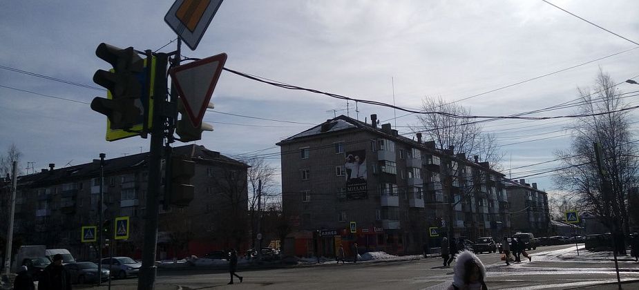 Завтра и послезавтра на перекрестке в центре Серова отключат светофоры