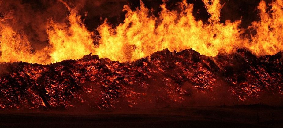 На Лесозаводе в Серове в очередной раз горел горбыль