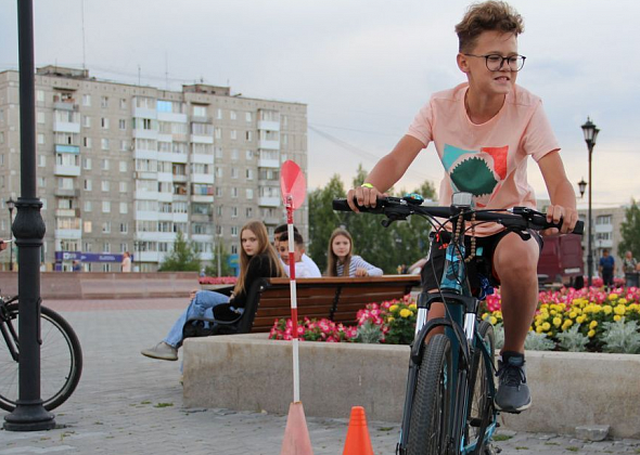В Серове прошел семейный квест "Велопрогулка по городу"