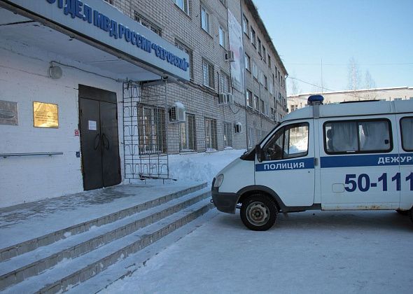 Серовчанин украл со счета соседа более 284 тысяч