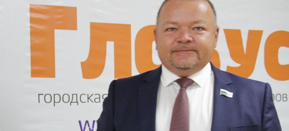 «Ничего там закрываться не будет». Депутат ЗакСо поговорил с министром здравоохранения о закрытии «неотложек»