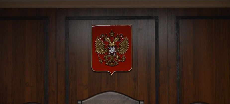 В суде гаринец отказался от требований о роспуске Думы. Депутат Артемьева вернулась на заседания, кворум есть